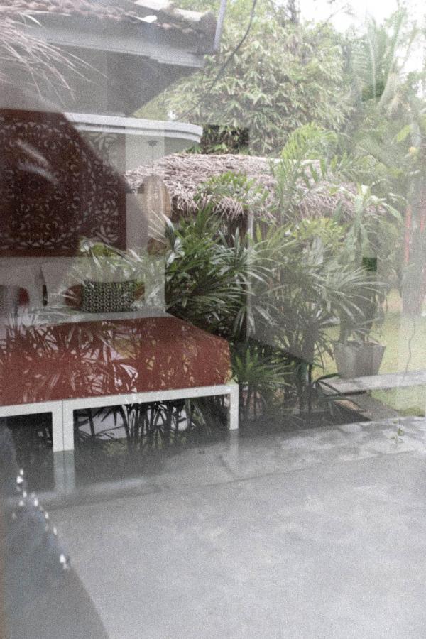 Clics Coliving & Coworking Hotel Dikwella Luaran gambar