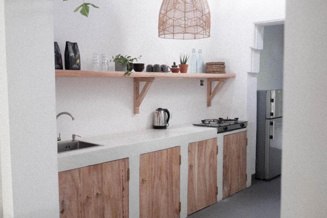 Clics Coliving & Coworking Hotel Dikwella Luaran gambar